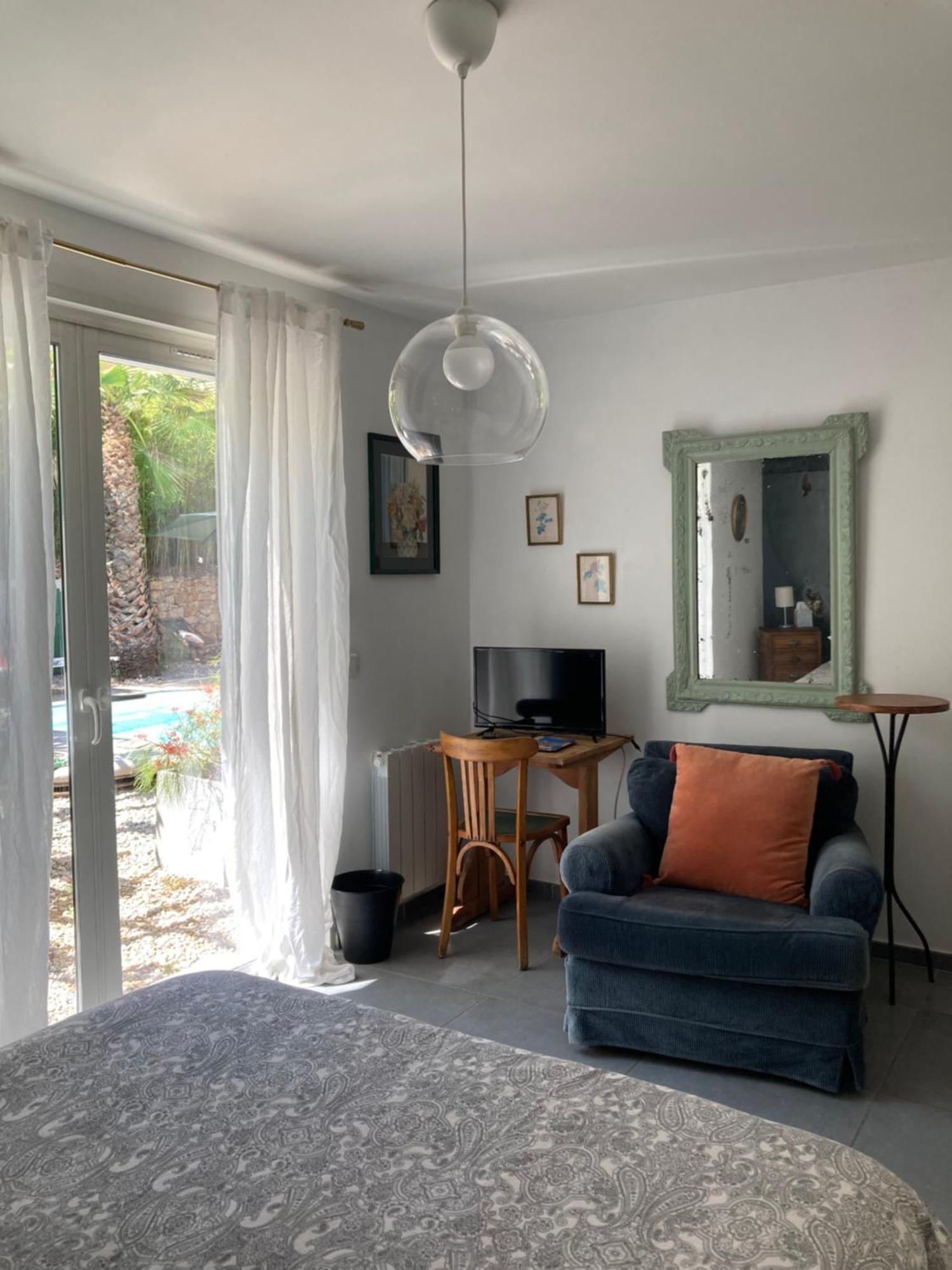 Maison D Hotes La Villa Madeleine Sanary-sur-Mer Esterno foto